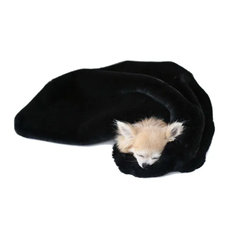 Hello Doggie Divine Plus Dog Blanket - Black