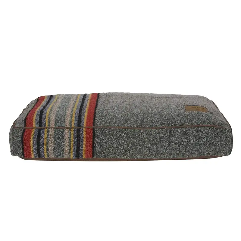 Pendleton Pet Yakima Camp Berber Dog Bed - Heather Green