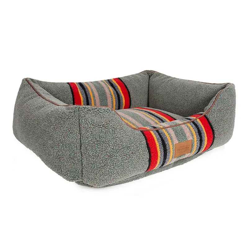 Pendleton Pet Vintage Camp Kuddler Dog Bed - Heather Green