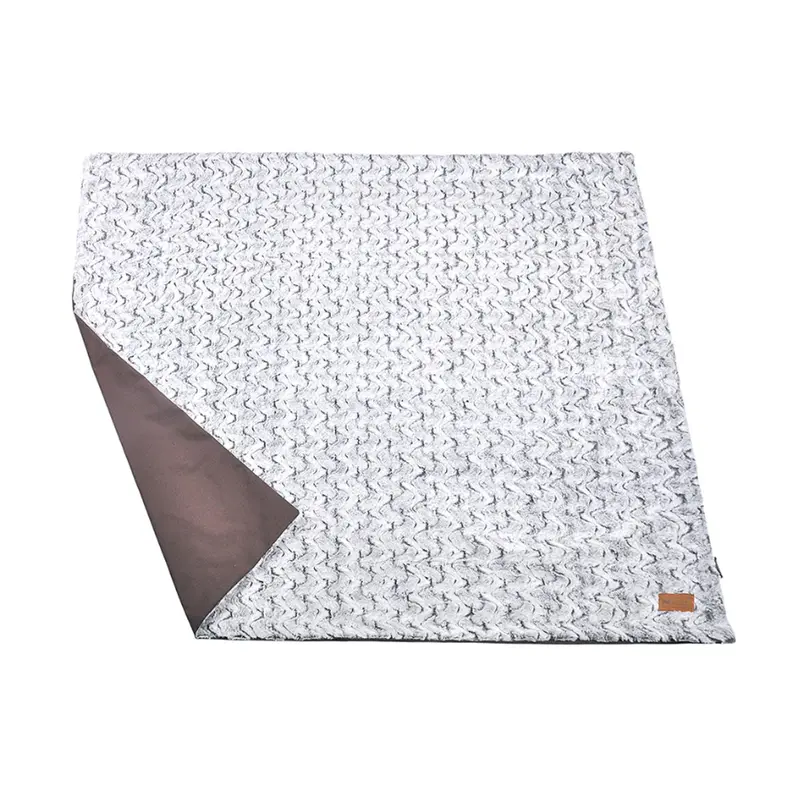 P.L.A.Y. Luxe Snuggle Throw Dog Blanket - Husky Gray