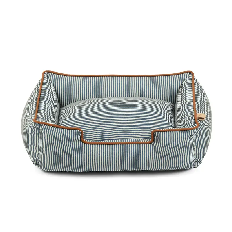 P.L.A.Y. Manhattan Lounge Dog Bed - The Tribeca