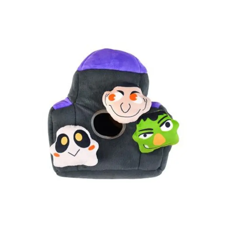 PatchworkPet Haunted House with Characters 10"